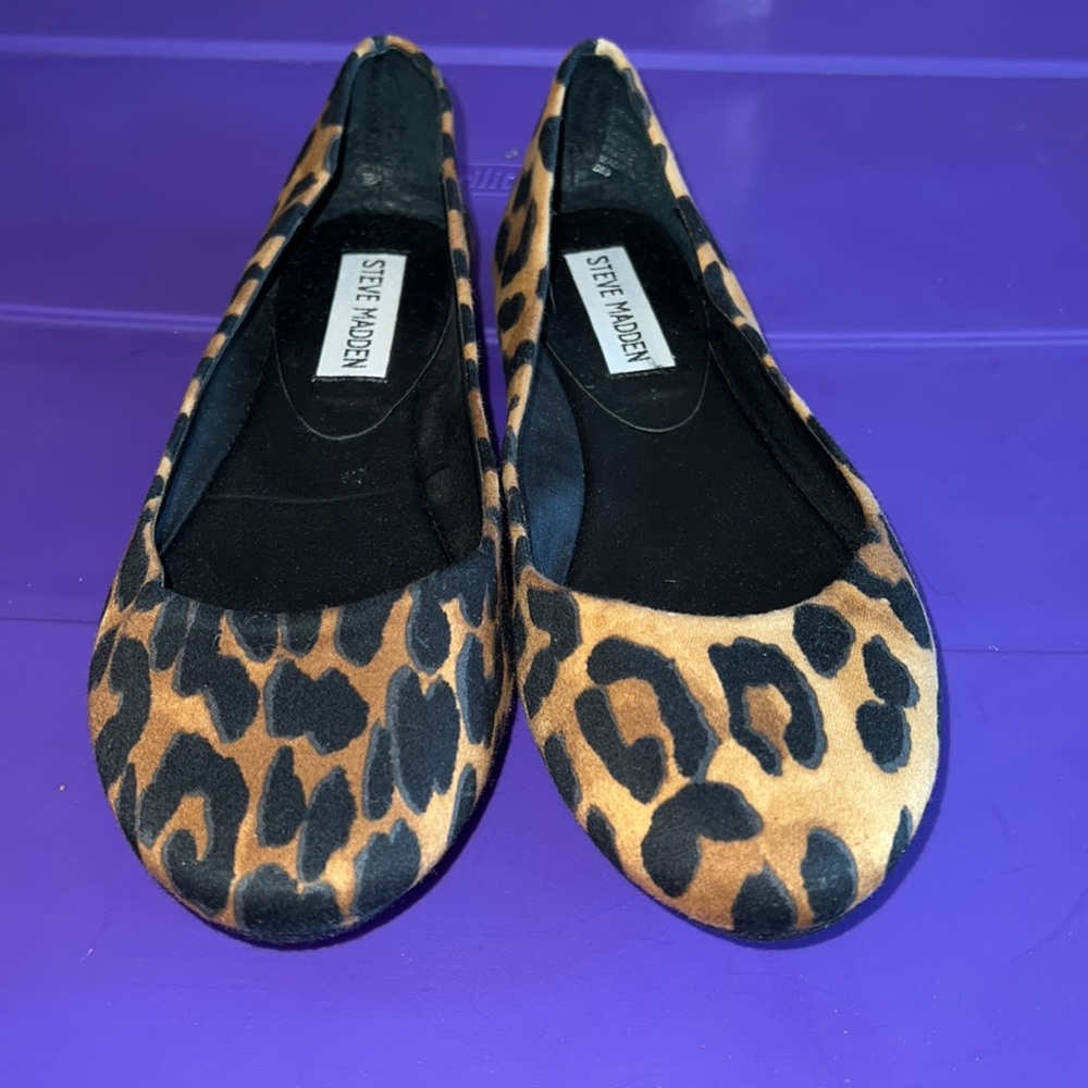 Steve Madden Leopard Print Flats Size 6 - image 2